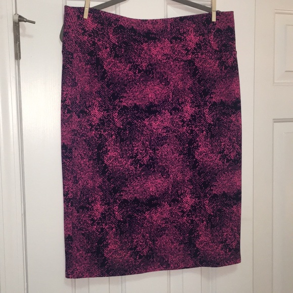 LuLaRoe Dresses & Skirts - Lularoe Cassie xl